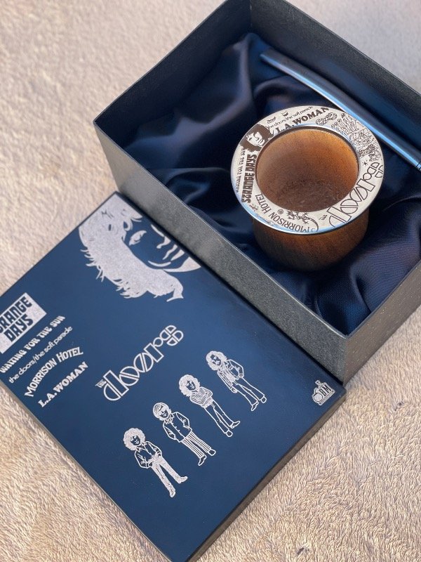 Producto - BOX CAMIONERO ALGARROBO THE DOORS