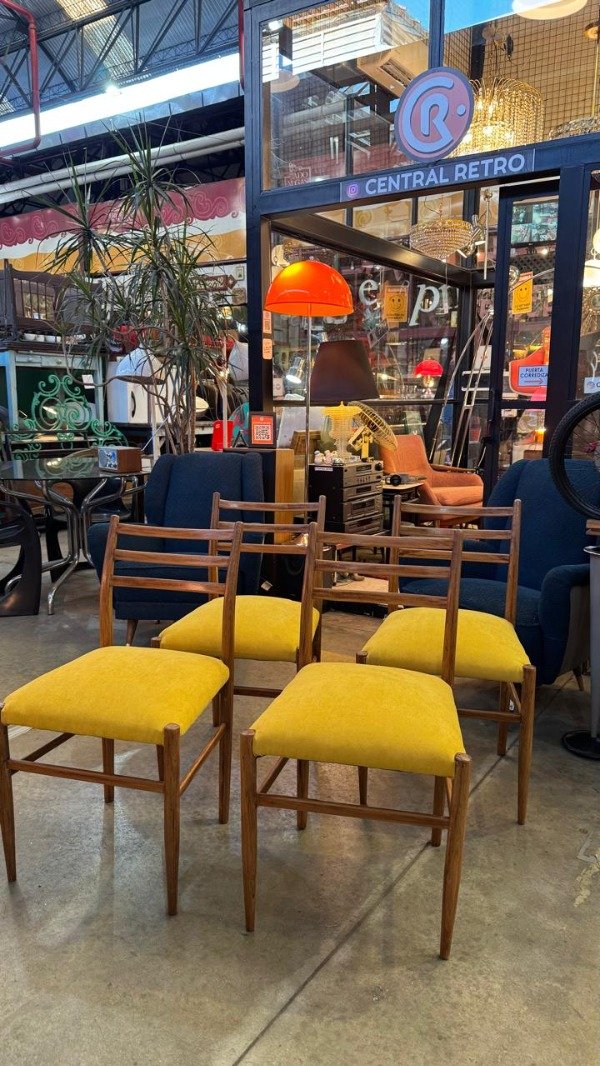 Producto - Juego set de 4 sillas de diseño italianas
