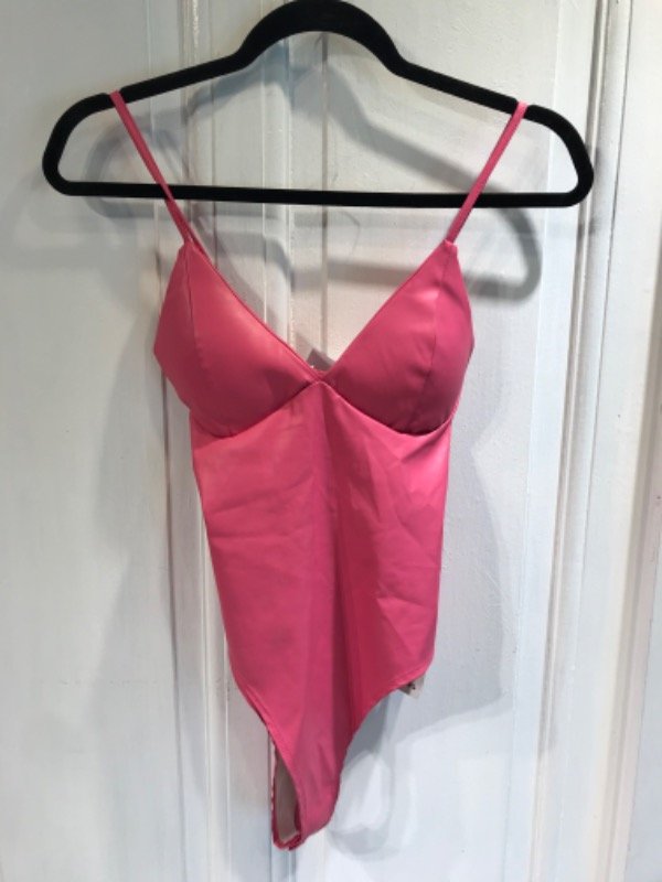Producto - Body AICONIC engomado rosa- nuevo c/etiqueta- Talle XS- PRECIO: 20x