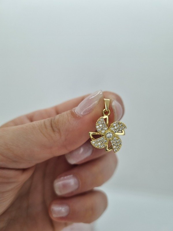 Producto - Dije acero dorado forma strass/gema giratorio