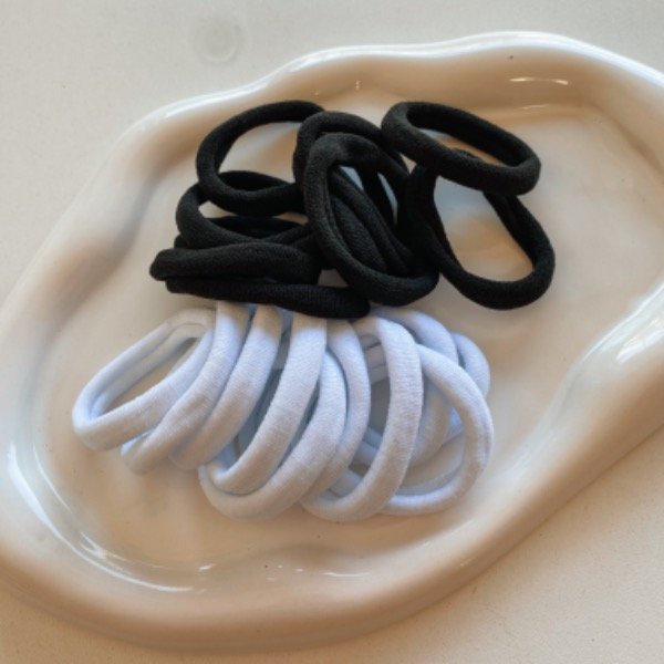 Producto - Pack de Colitas negras y blancas