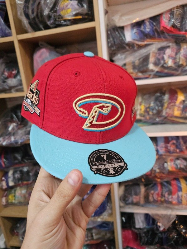 Gorra Arizona Diamondbacks 10th anniversary Mitchell & Ness talla 7