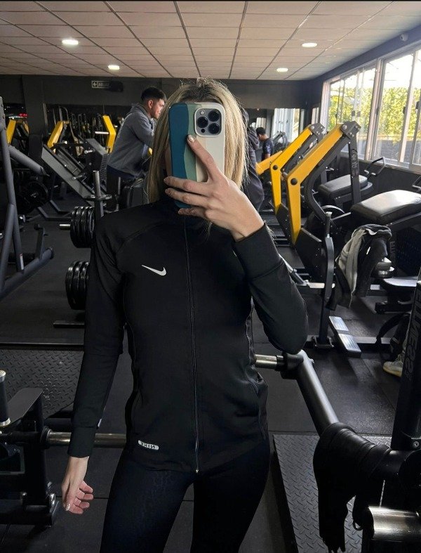 Producto - Campera deportiva frizada