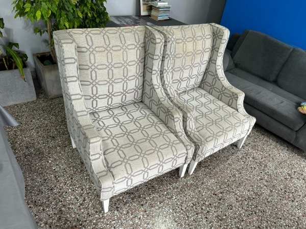 Producto - PAR SILLONES 1 CUERPO DET TAPIZADO MANCHADO 73x80x102. PRECIO POR AMBOS #12021
