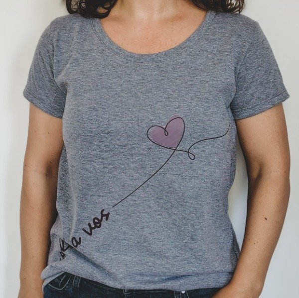 Producto - Remera Libelula Escote Redondo Gris