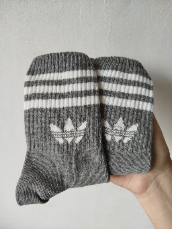 Producto - Tenis adi colores gris