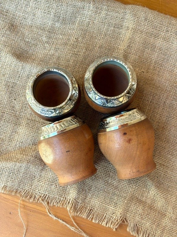 Producto - MATE TORPEDO DE ALGARROBO - VIROLA DE ALPACA CINCELADA - 2