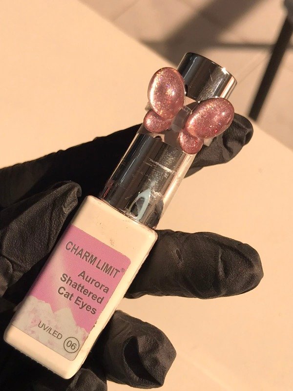 Producto - Ojo de gato AURORA SHATTERED Charm Limit 06