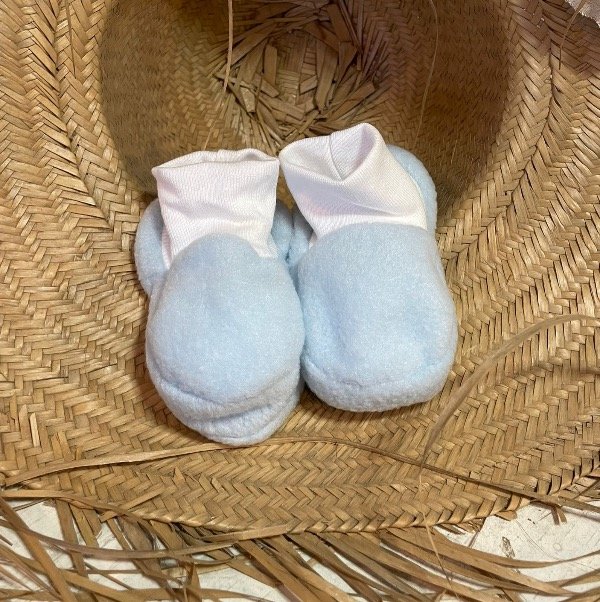 Producto - Escarpín de polar talle 2 celeste