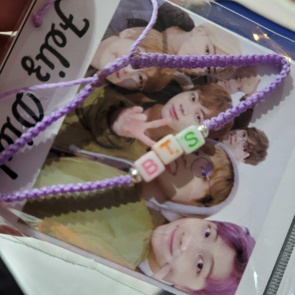 Producto - PULSERA DE HILO BTS