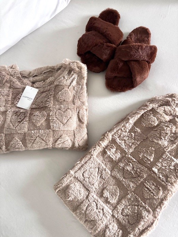 Producto - Pijama Romance (beige)