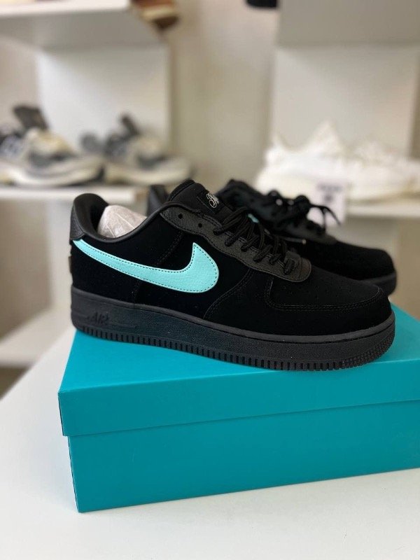 Producto - Nike Air Force Tiffany