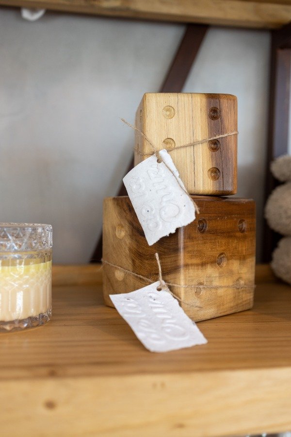 Producto - DADOS DE MADERA