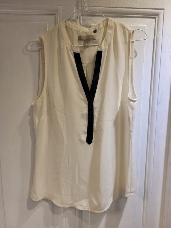 Producto - Camisa BANANA REPUBLIC sin mangas Talle M - PRECIO: 36X