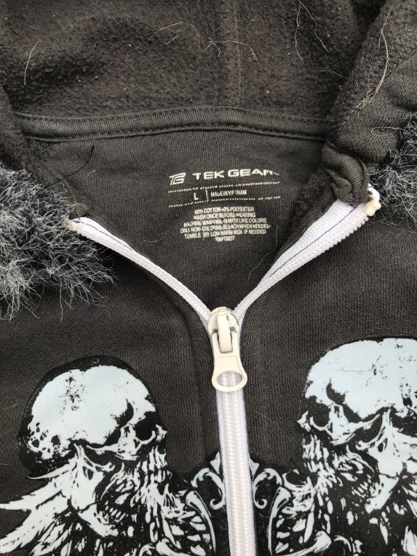 Producto - Fur graphic zip Angel skull wings NUEVA! - 3