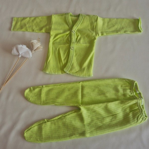 Producto - Conjunto batita y ranita RN lima