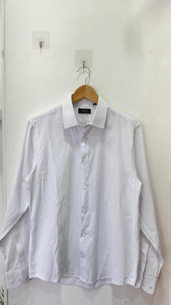 Producto - Camisa Basic Valentino