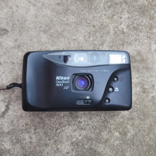 Producto - Nikon Onetouch 300AF