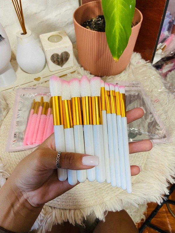 Producto - Set de Brochas x10 Kabukis