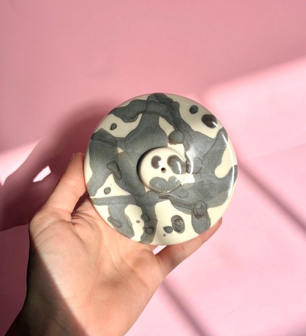 Producto - Portasahumerio Redondo Organic Gris Piedra