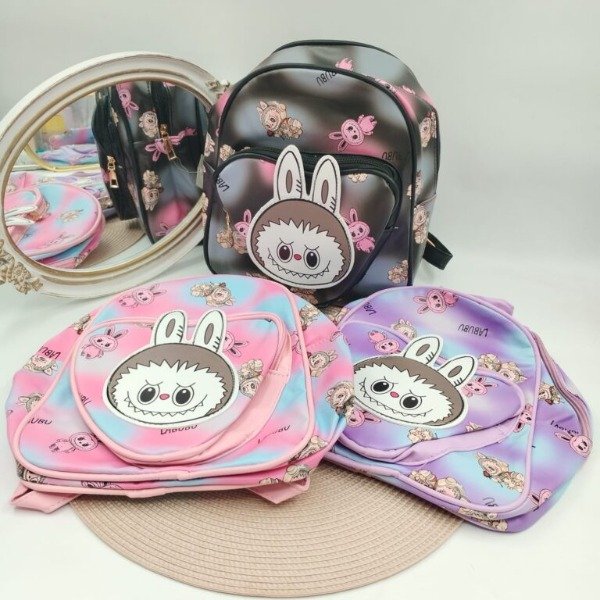 Producto - MOCHILA LABUBU 27x23x10cm