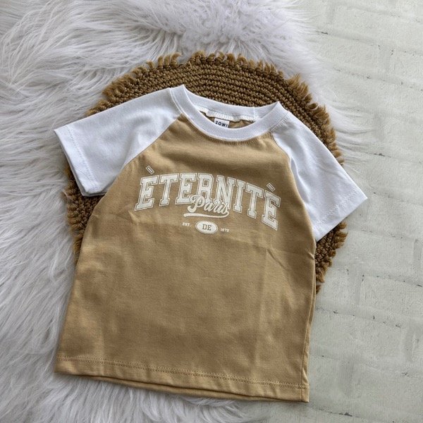 Remera bicolor para niños