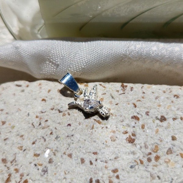 Producto - Dije colibrí con cubic blanco
