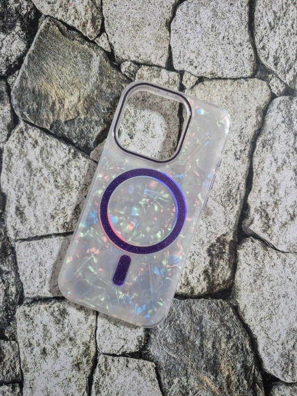 Producto - Funda rígida Magsafe nacar Iphone 15 Pro violeta