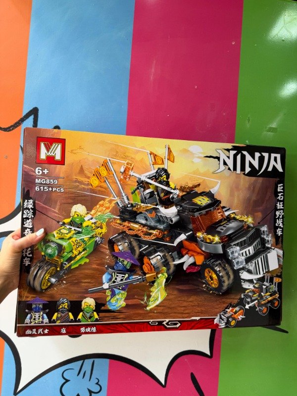 Producto - Escenario para armar Ninja 600 piezas aprox