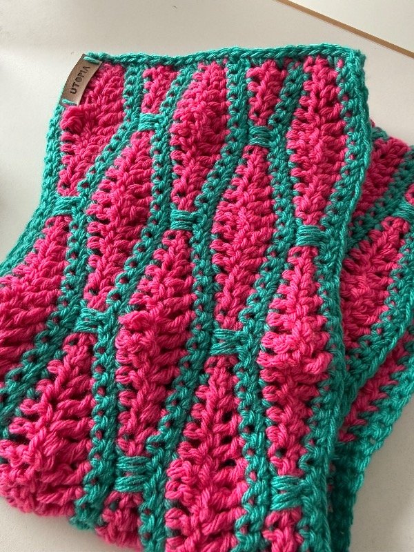 Producto - Cuello Infinito Fucsia y Verde - 4