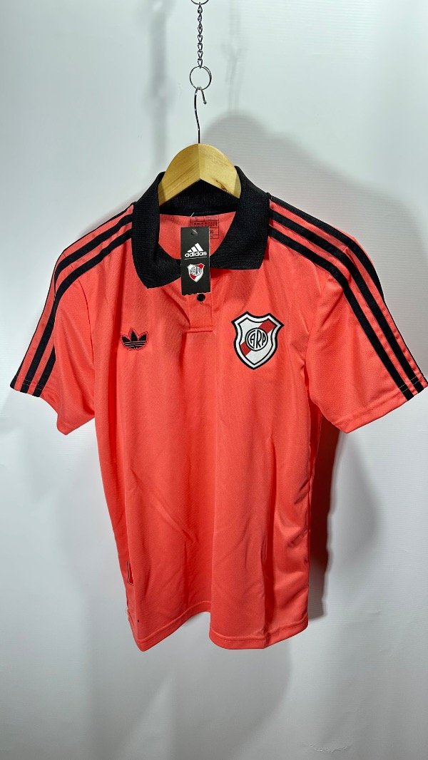 Producto - Chomba River Plate Icons Rosa