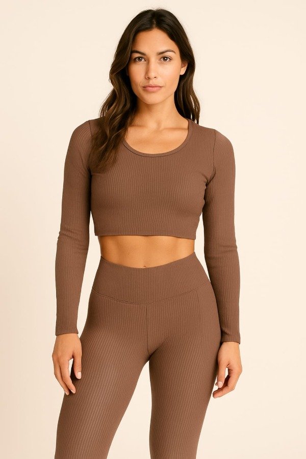 Producto - Remera crop manga larga acanalada marron