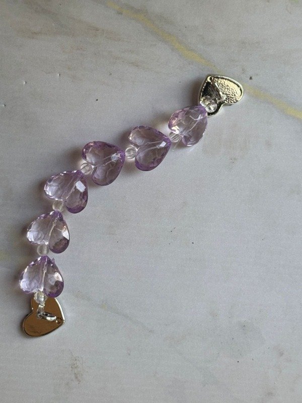 Producto - Strap universal con pegamento corazones lilas