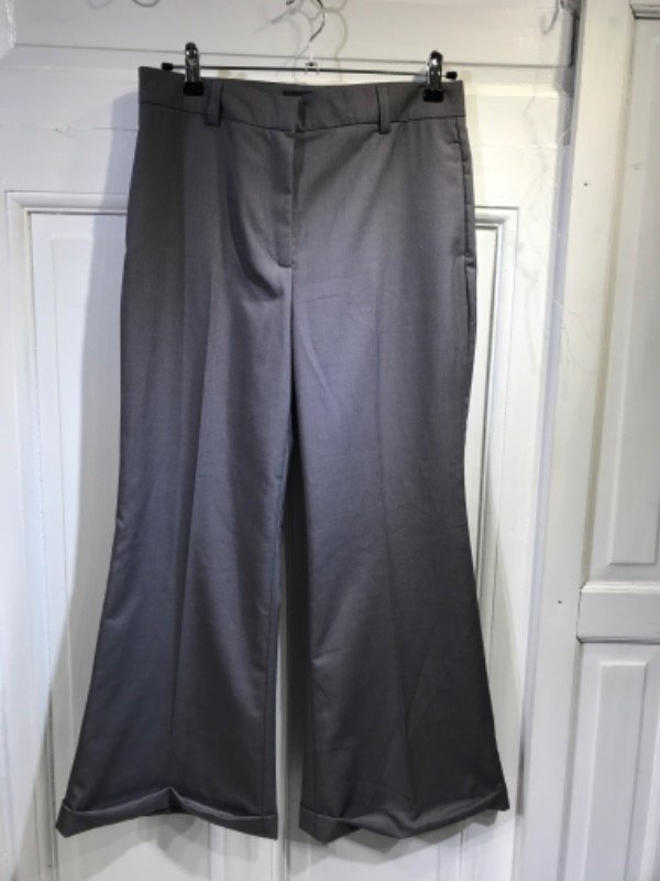 Producto - Pantalon GINEBRA gris sastreo wide leg Talle 2- PRECIO: 50x