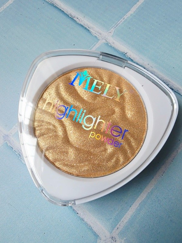 Producto - Iluminador compacto