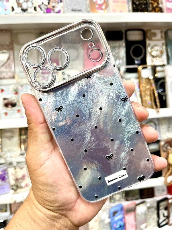 Producto - Funda Lunares con protección de Cámara IPhone 17 pro max