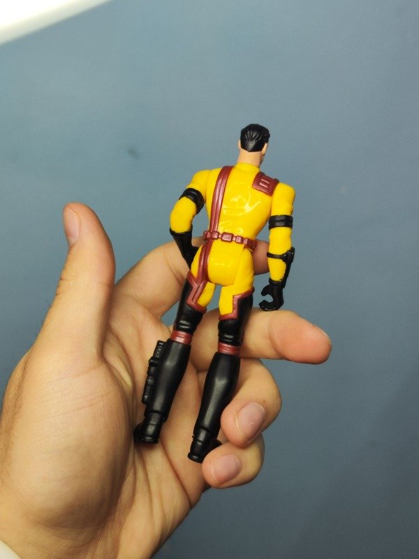Producto - 1997 Ian Malcolm 12 cm Hasbro Yellow Action Figure Jurassic Park Chaos Effect - 1
