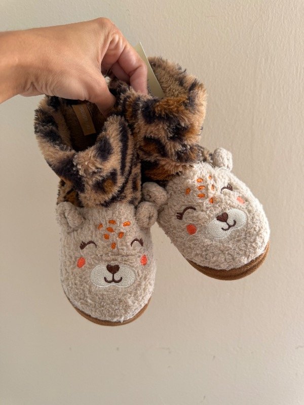 Producto - Pantuflas NIÑO IDEAS talle 28/29 dk724