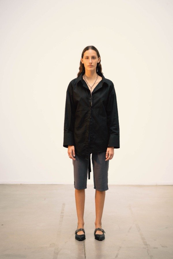 Producto - CAMISA ASIMETRICA - NEGRO - 1