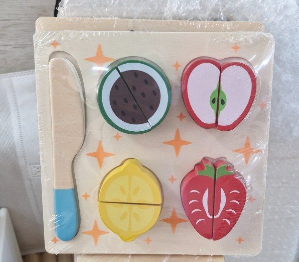 Producto - Tabla de madera para cortar frutas y cuchillo chica