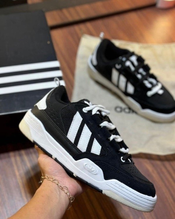Producto - Adidas Adi2000 Negras