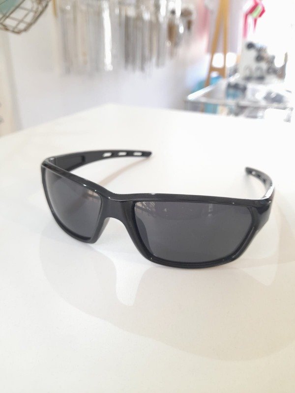 Producto - Lentes de sol envolvente 03
