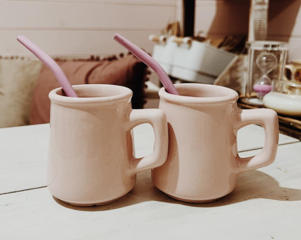 Producto - Mate rosa de cerámica + Bombilla rosa