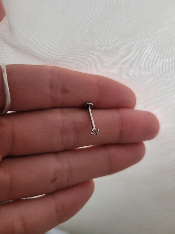Producto - Piercing labret cúbic blanco engarzado mini AQ - 1