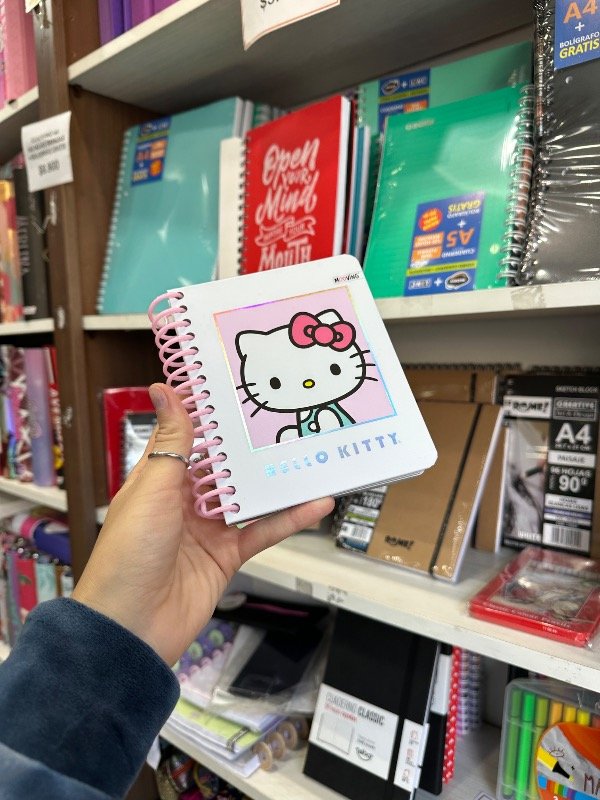 Producto - Cuaderno Hello Kitty Blanco Mooving