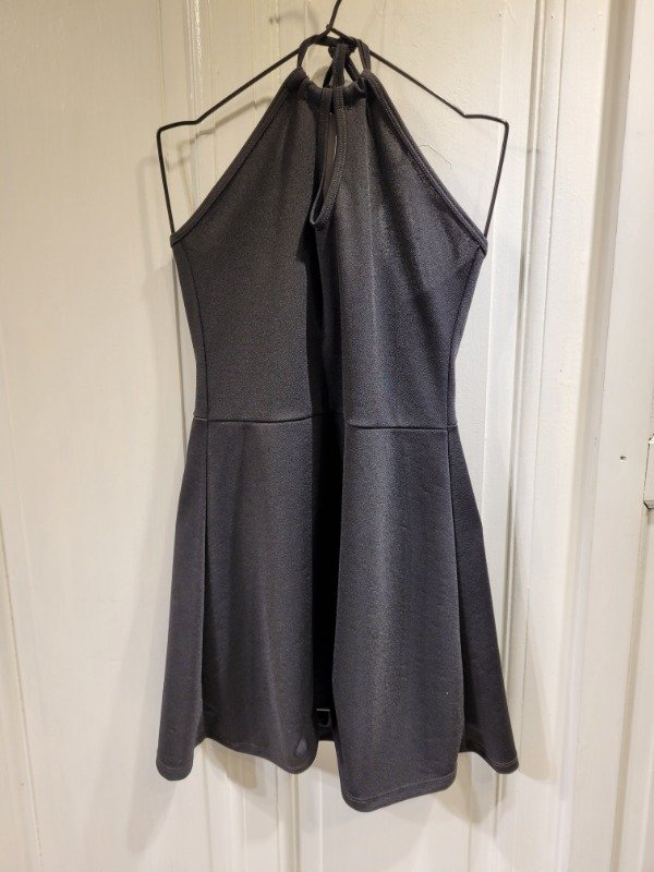 Producto - Vestido SO CIPPO negro gota Nuevo C/etiq Talle 18 años - PRECIO: 26X