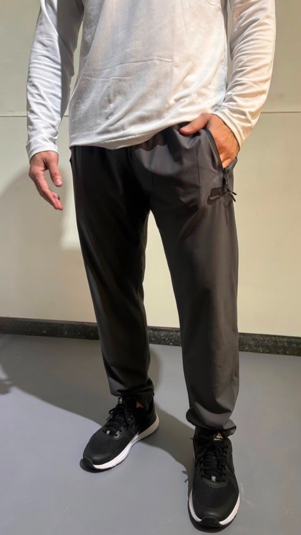 Producto - Jogging deportivo gris