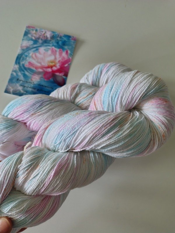 Producto - PREVENTA FLOR DE LOTO x 3. Kit hilados + curso REMERA ENSUEÑO.