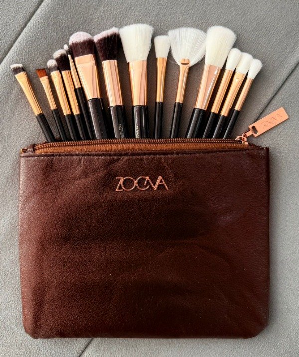Producto - Set de brochas profesional con estuche