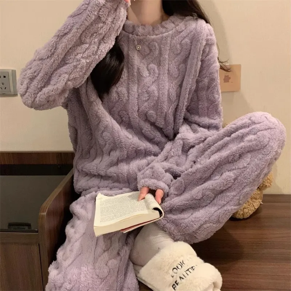 Producto - PIJAMA TRENZADO POLAR SOFT - Lila -